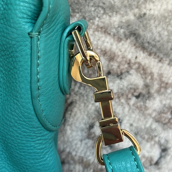 New Tory Burch Turquoise convertible bag with gold hardware - Picture 4 of 5